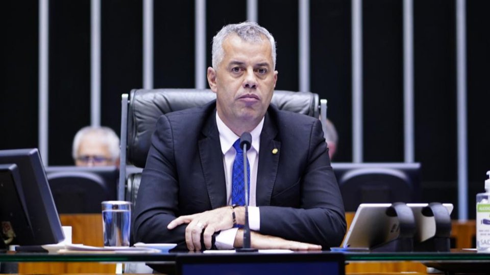 deputado pede que pgr apure suposta falta disciplinar de gilmar mendes