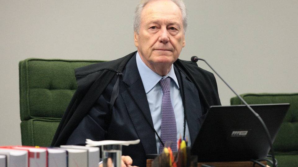 lewandowski determina encerramento de tres investigacoes contra lula