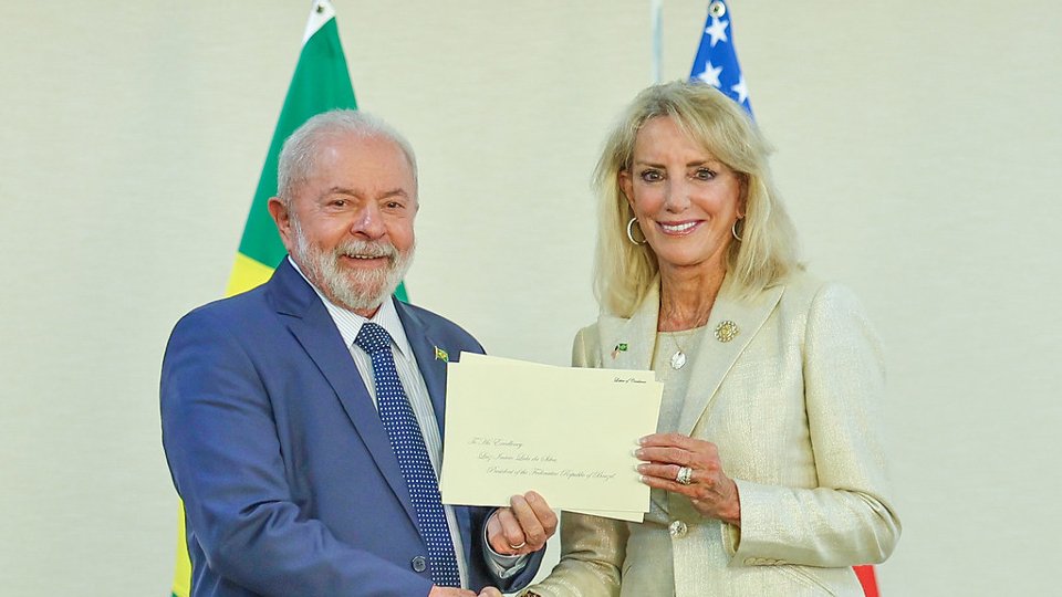 lula recebe embaixadora dos eua para debater temas de reuniao com biden