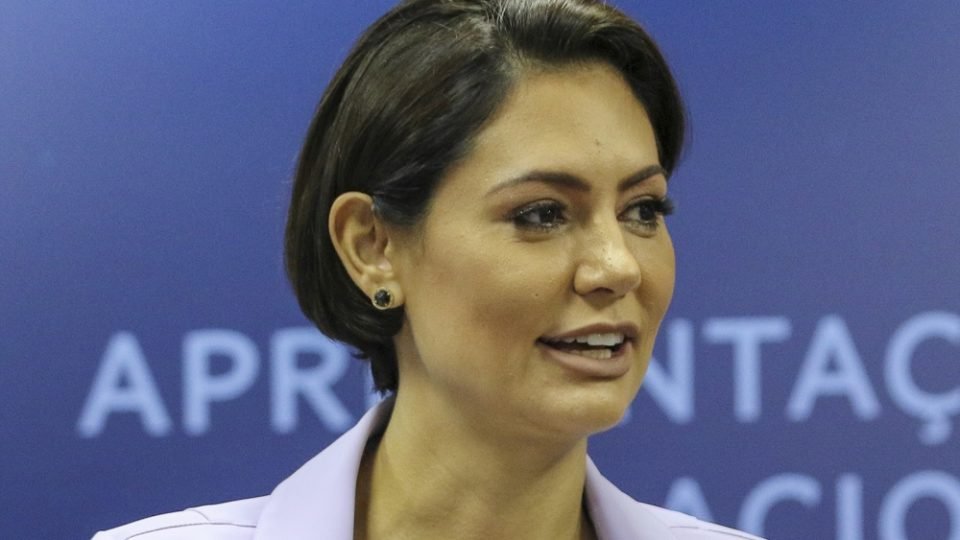 michelle bolsonaro protagoniza video contra assedio no carnaval