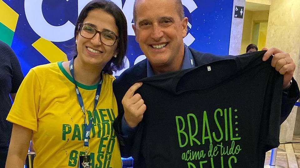 deputados se aposentam com pensoes que batem no teto remuneratorio