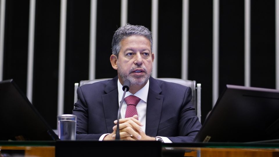 lira diz que pode mudar a constituicao para evitar volta de comissoes mistas com o senado