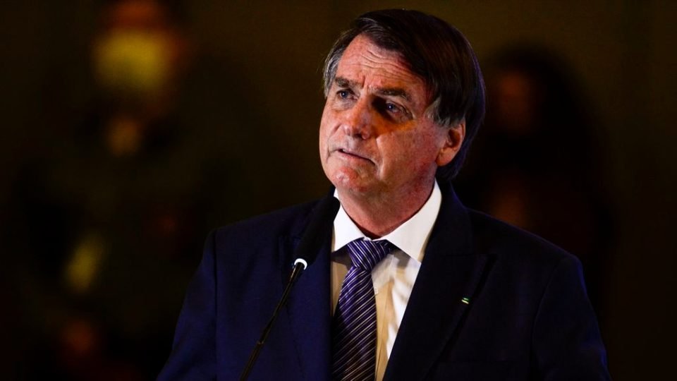 hipotese de inelegibilidade de bolsonaro divide pl que nao descarta plano b