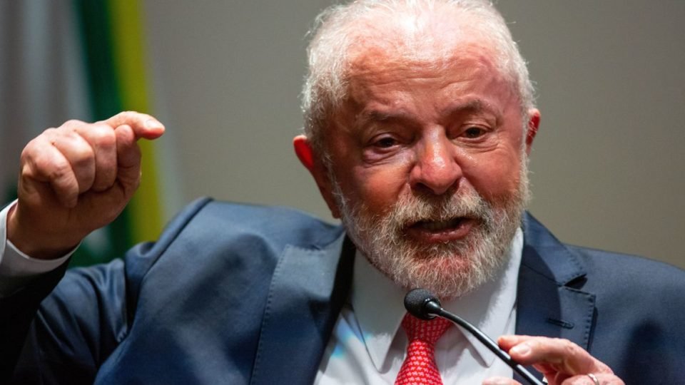 lula chega a portugal sob desconfianca de europeus apos declaracoes sobre a ucrania
