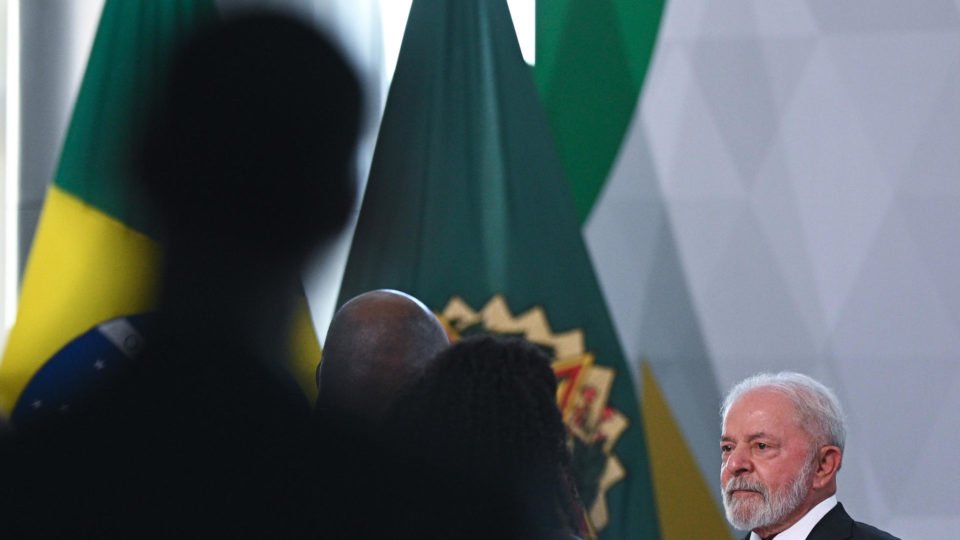 lula chega aos 100 dias de governo com crises contradicoes e baixa popularidade