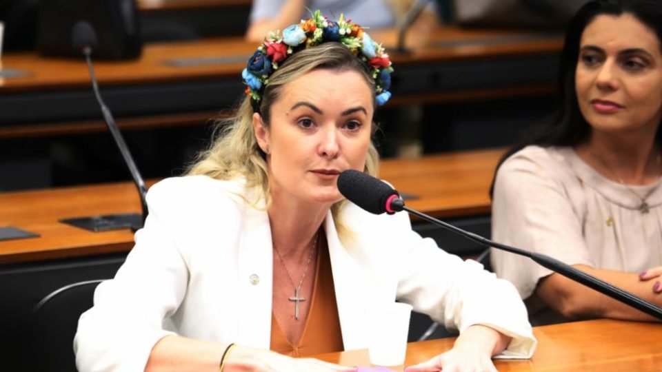 mpe pede a pgr apuracao sobre caso envolvendo julia zanatta e marcio jerry