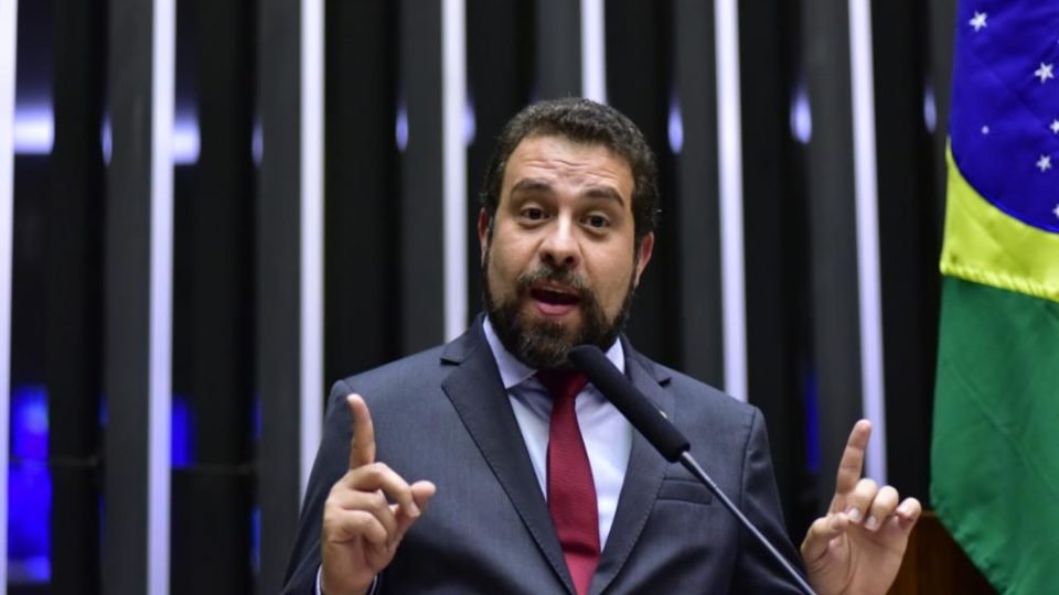 esquerda se divide na votacao do marco fiscal enquanto parte do pl se aproxima do planalto