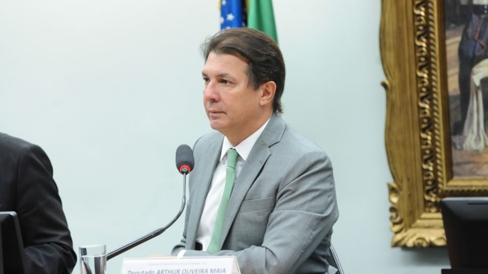 investigacoes da cpmi do 8 de janeiro serao em praca publica diz deputado