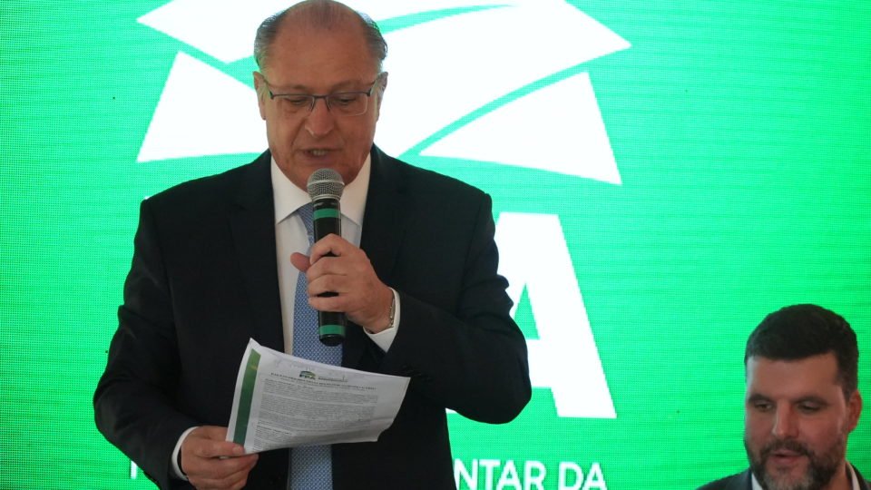 jogando dos dois lados alckmin faz aceno ao agro em meio ao isolamento do ministro da agricultura