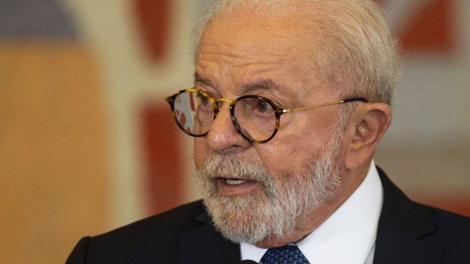 lula minimiza mudanca em ministerios e diz que comecou o jogo em relacao ao congresso