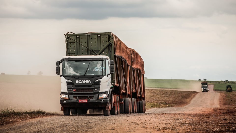tecnologia que otimiza uso de maquinas agricolas reduz custos no campo e se aplica a estradas