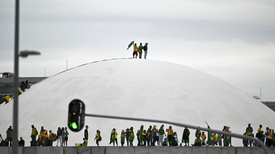 agu cobra providencias contra servidores publicos que participaram dos atos de 8 de janeiro