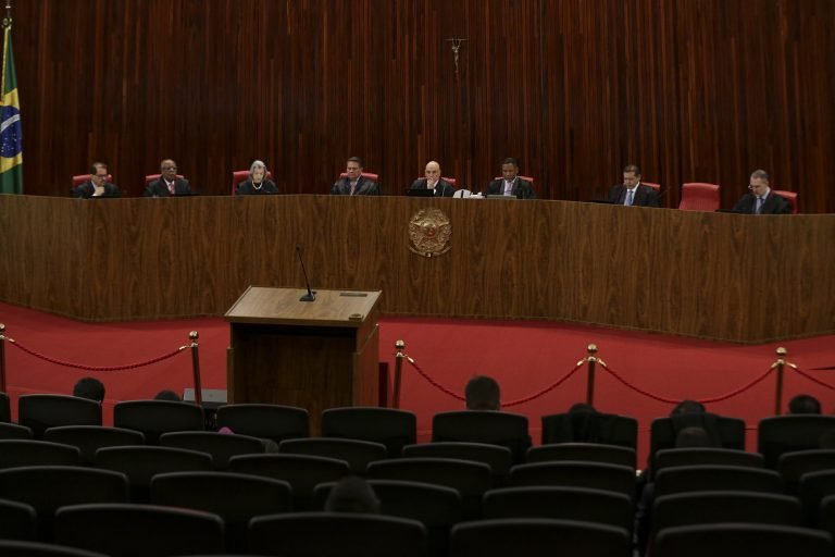 decisao do tse que tornou ex presidente bolsonaro inelegivel repercute entre lideres na camara