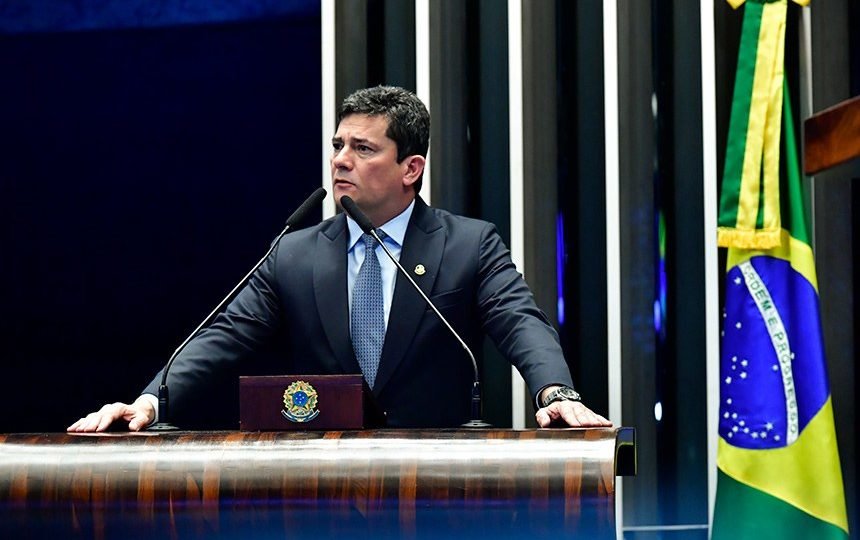 senador sergio moro quer qualificar crime de massacre em escolas e creches