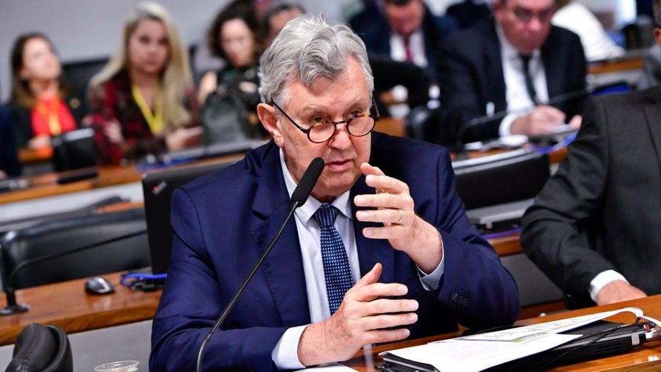 heinze apresenta projeto no senado contra decreto que limita acesso a armas por cacs