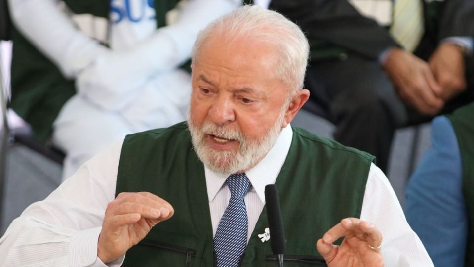 lula sanciona novo mais medicos e ignora programa semelhante criado por bolsonaro