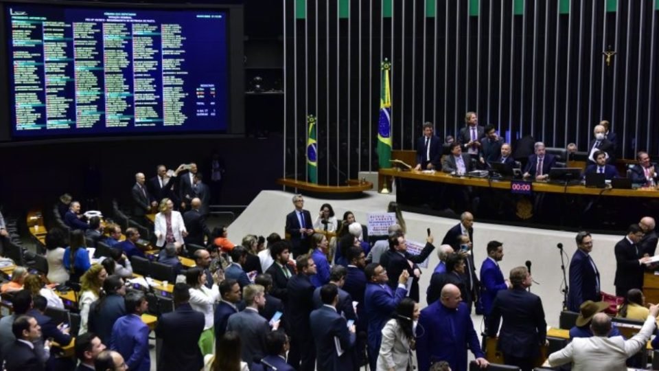 lula tera dificuldade em aprovar projetos com vies ideologico mesmo apos distribuir cargos