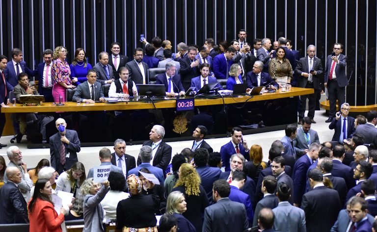 pauta economica deve voltar a ser destaque apos retomada dos trabalhos legislativos