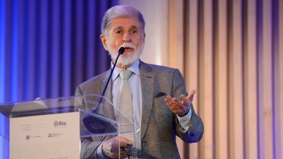 lula manda celso amorim a cuba para intensificar retomada das relacoes