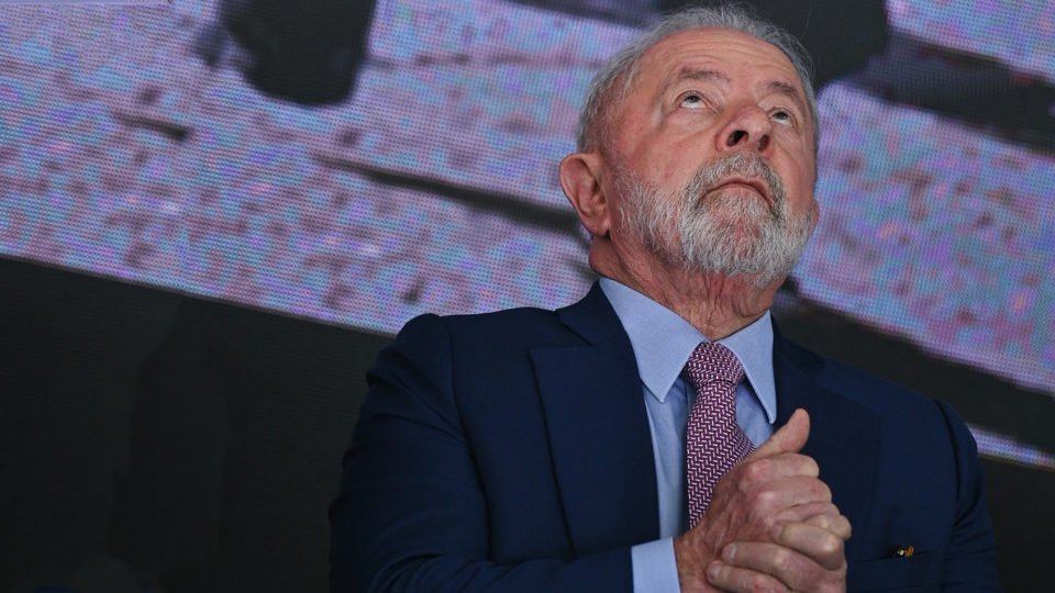 vetos de lula esvaziam projeto que buscava facilitar a vida do pagador de impostos