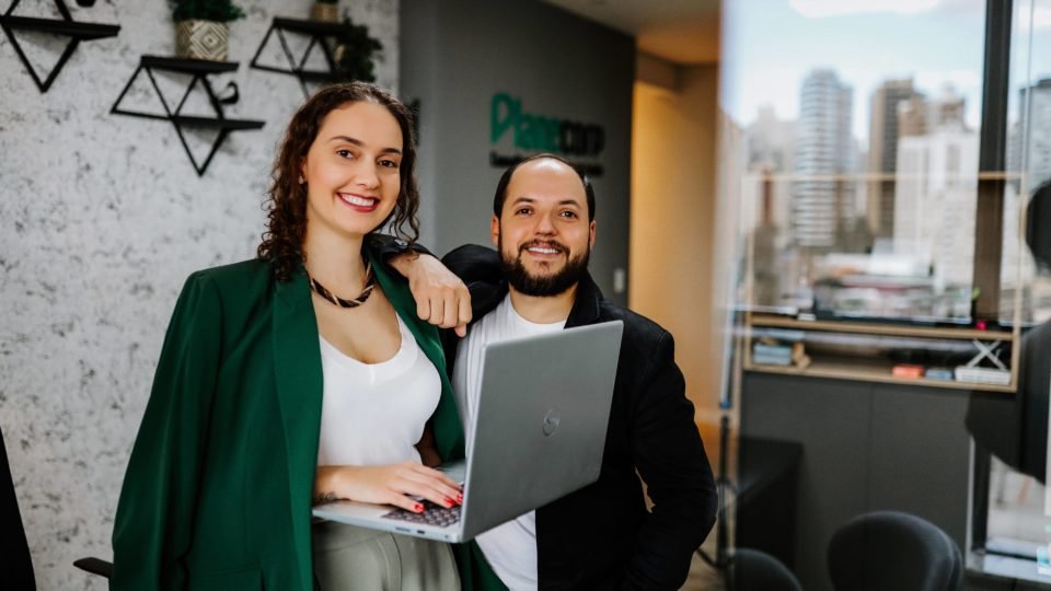 alem da corretagem curitibana planecorp quer ser uma consultora de saude