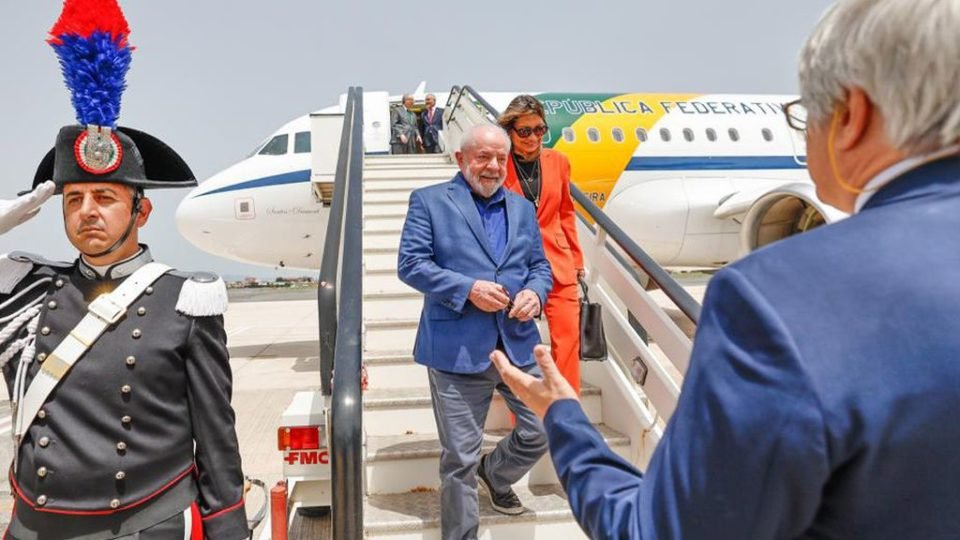 cha verde em pequim hotel 7 estrelas e veneza belga o que janja fez nas viagens com lula