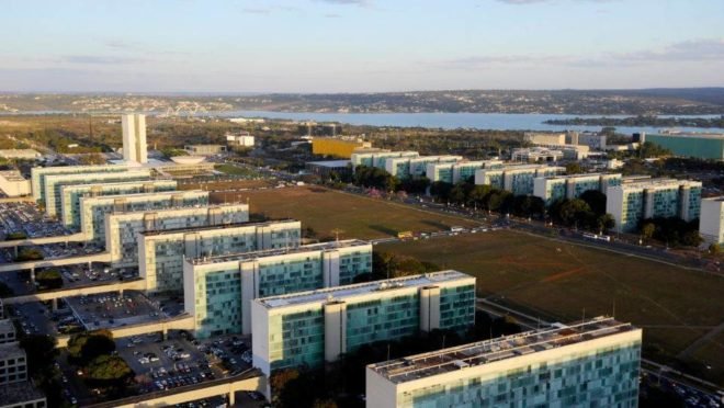 operario morre durante montagem de estrutura para 7 de setembro em brasilia