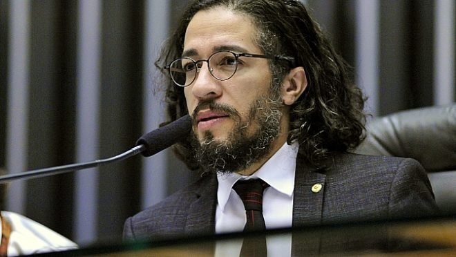 justica condena jean wyllys a indenizar mbl em r 10 mil por danos morais