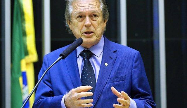 luciano bivar ex aliado de bolsonaro vai premiar moraes por defesa da democracia