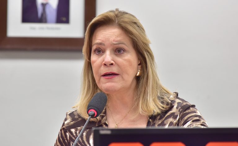 comissao aprova projeto que destina parte da arrecadacao de loterias para modalidades femininas de esporte