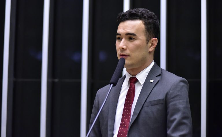 proposta preve multa para os clubes por atos de racismo em estadios