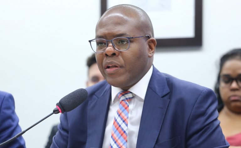 comissoes da camara ouvem ministro dos direitos humanos na proxima semana