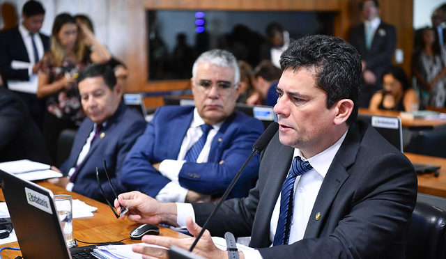 de 11 testemunhas previstas apenas duas prestam depoimentos em acao que pede cassacao de moro