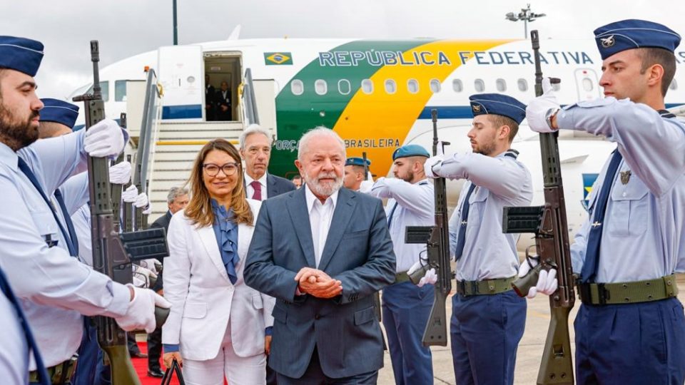 lula tenta justificar viagens ao exterior em 2023 sem citar gastos de r 96 milhoes