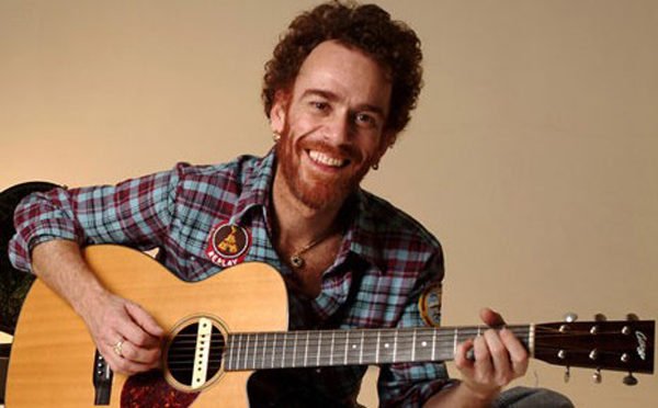 vereador pede suspensao de cache de nando reis por ele pedir a prisao de bolsonaro em show