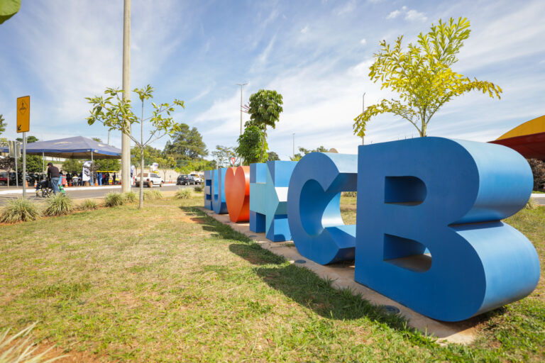 Data alerta para importância do diagnóstico precoce contra câncer infantil