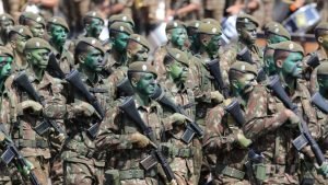 membros da cupula do exercito acham que acao da pf e abusiva mas ha crimes que devem ser punidos