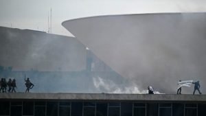 moraes vota para condenar mais 15 envolvidos nos atos de 8 de janeiro de 2023