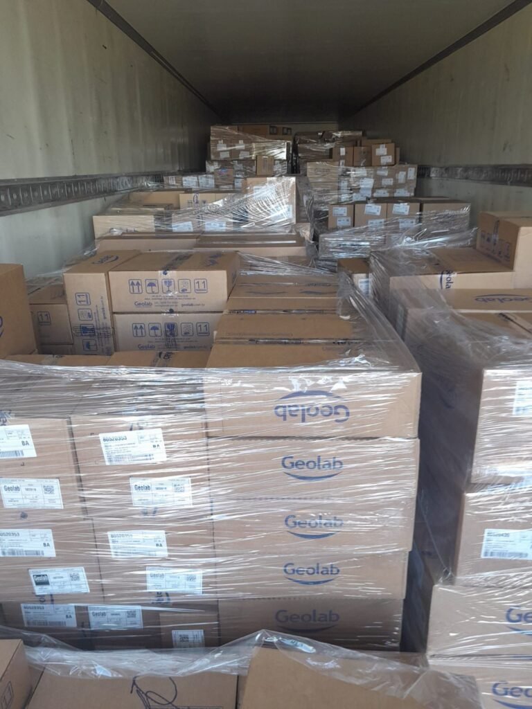 Receita do DF faz apreensão de medicamentos irregulares