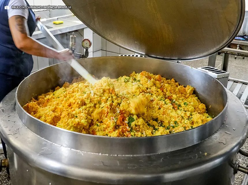 Agências do trabalhador têm 692 vagas de emprego nesta segunda-feira (26)