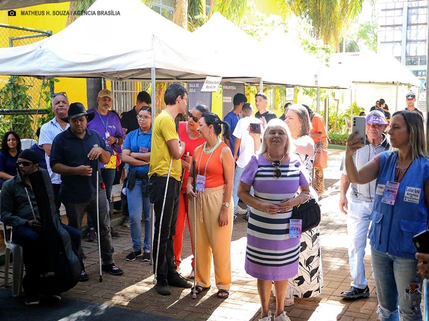 Idosos Deficiencia Visual Feiras