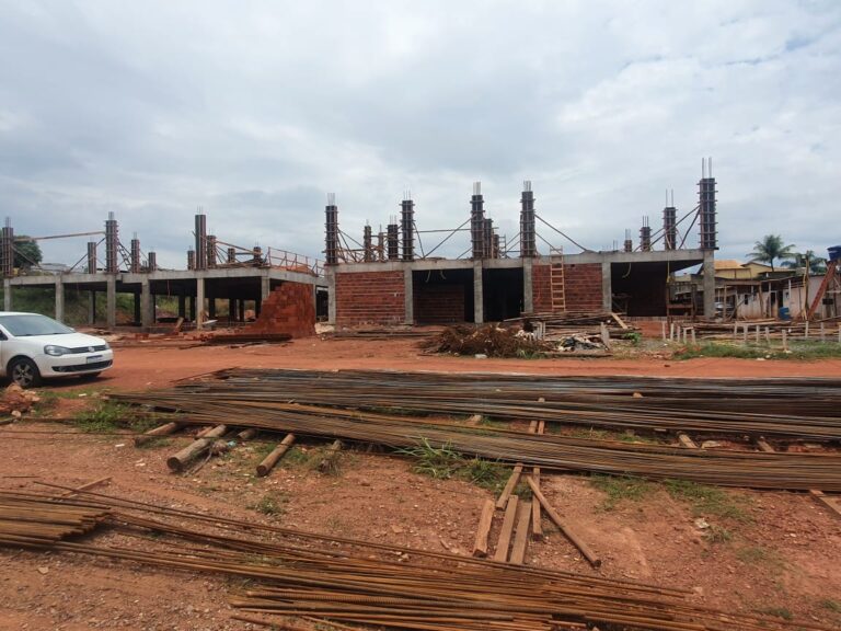 Obras do Centro Educacional de Arniqueira avançam com foco em estrutura e fundação