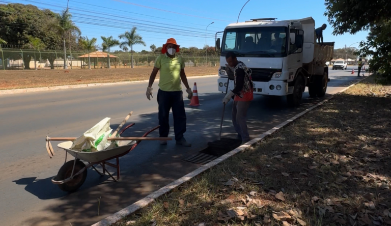 Novacap intensifica limpeza e ampliação de rede de drenagem para prevenir alagamentos na Asa Norte