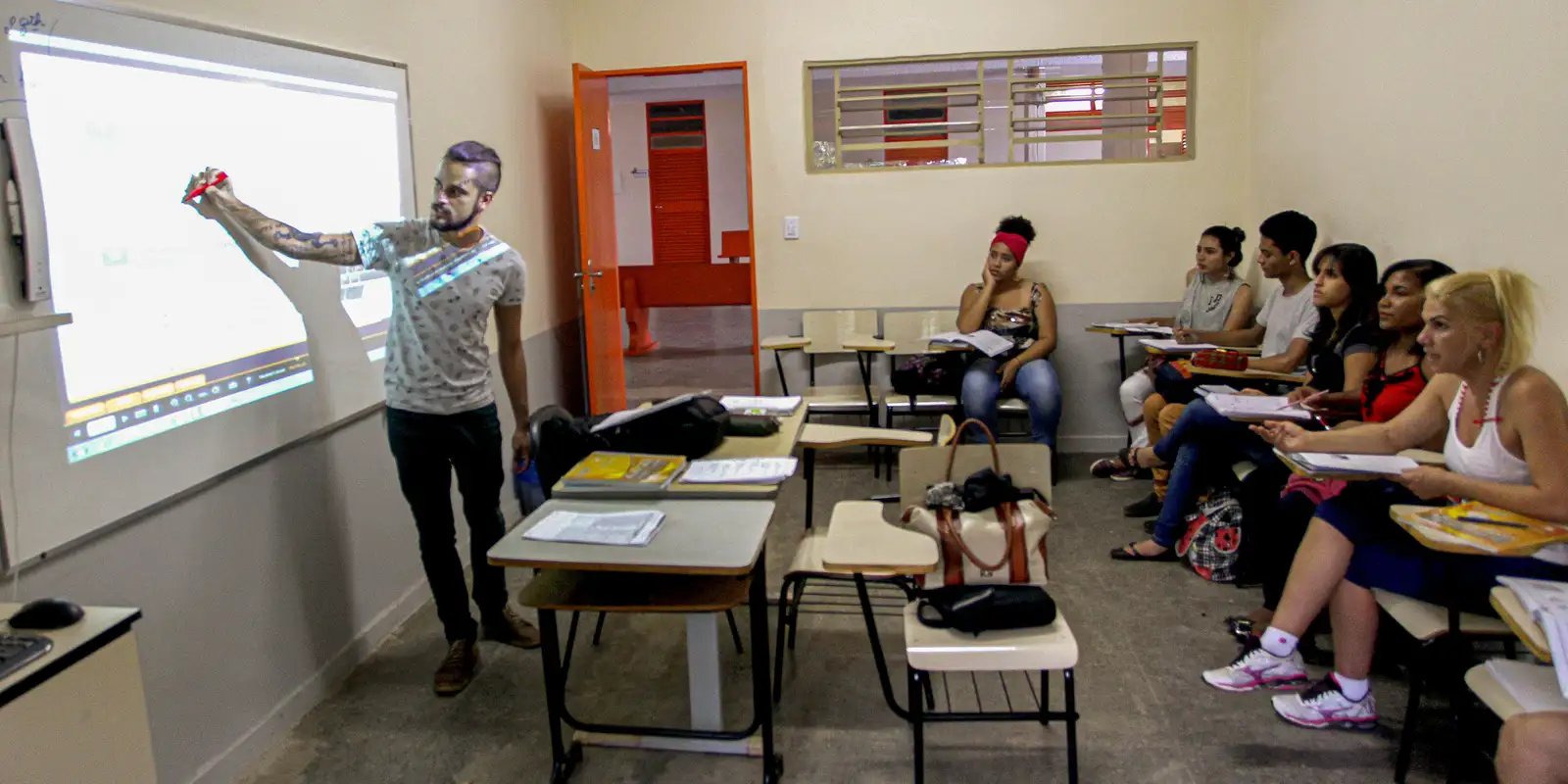 30087074745 a7beeefb44 o.jpg