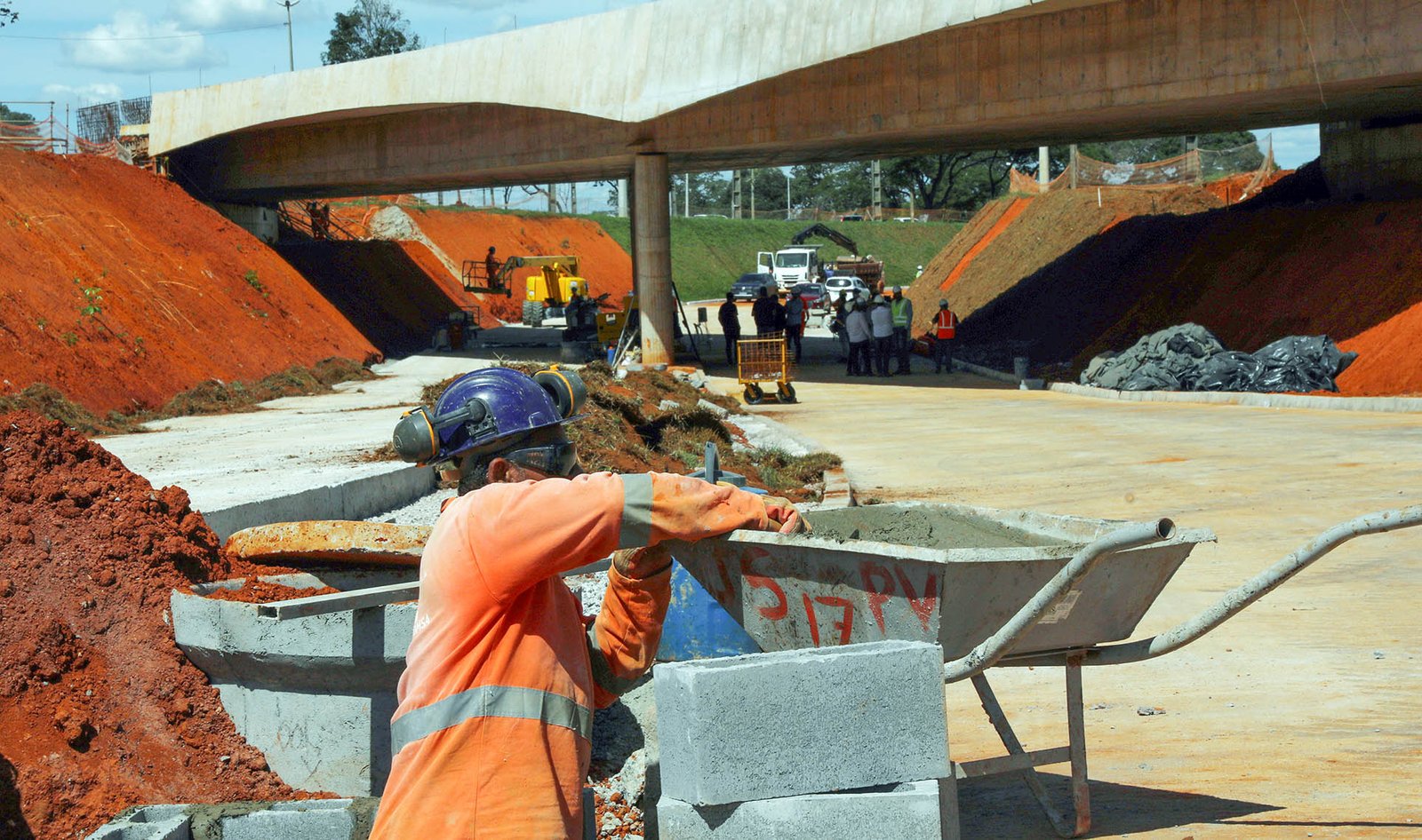 Trânsito na Epig terá alterações para início de uma nova fase das obras; saiba como está o andamento dos trabalhos