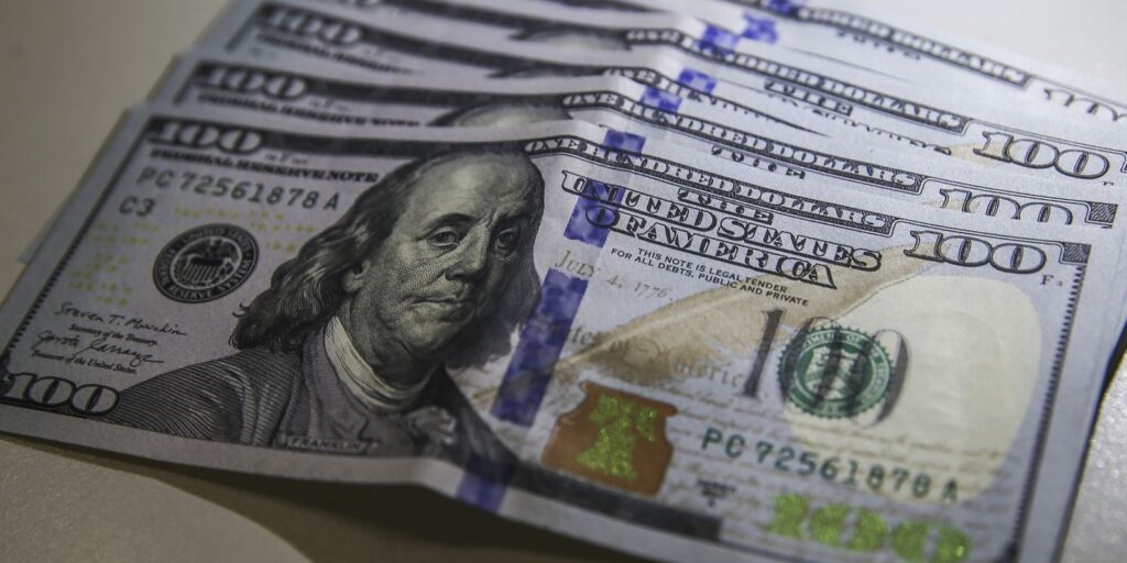 dolar moeda 0803221210.jpg