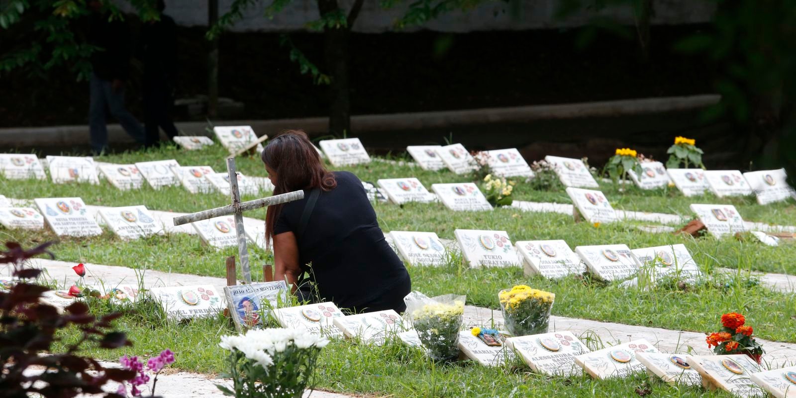 finados cemiterio 2.jpg