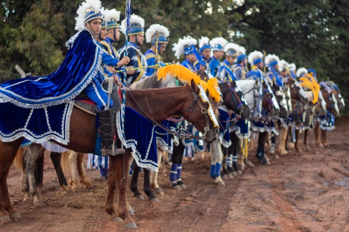 Cavalhadas Cultura 1215x809.jpg