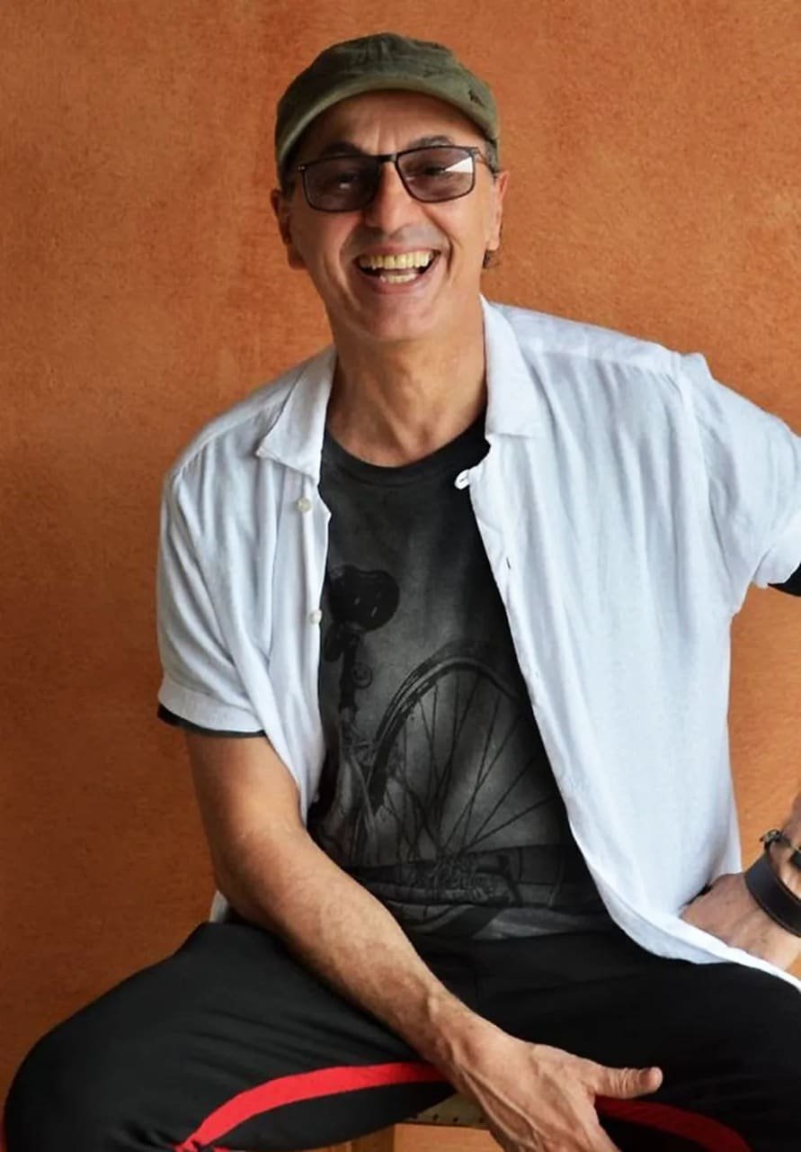 Governo de Goiás divulga programação oficial completa do Fica 2025  - Foto do cantor Zeca Baleiro