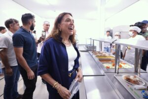 Gracinha Caiado no Restaurante do Bem de Jaragua Secom scaled.jpeg